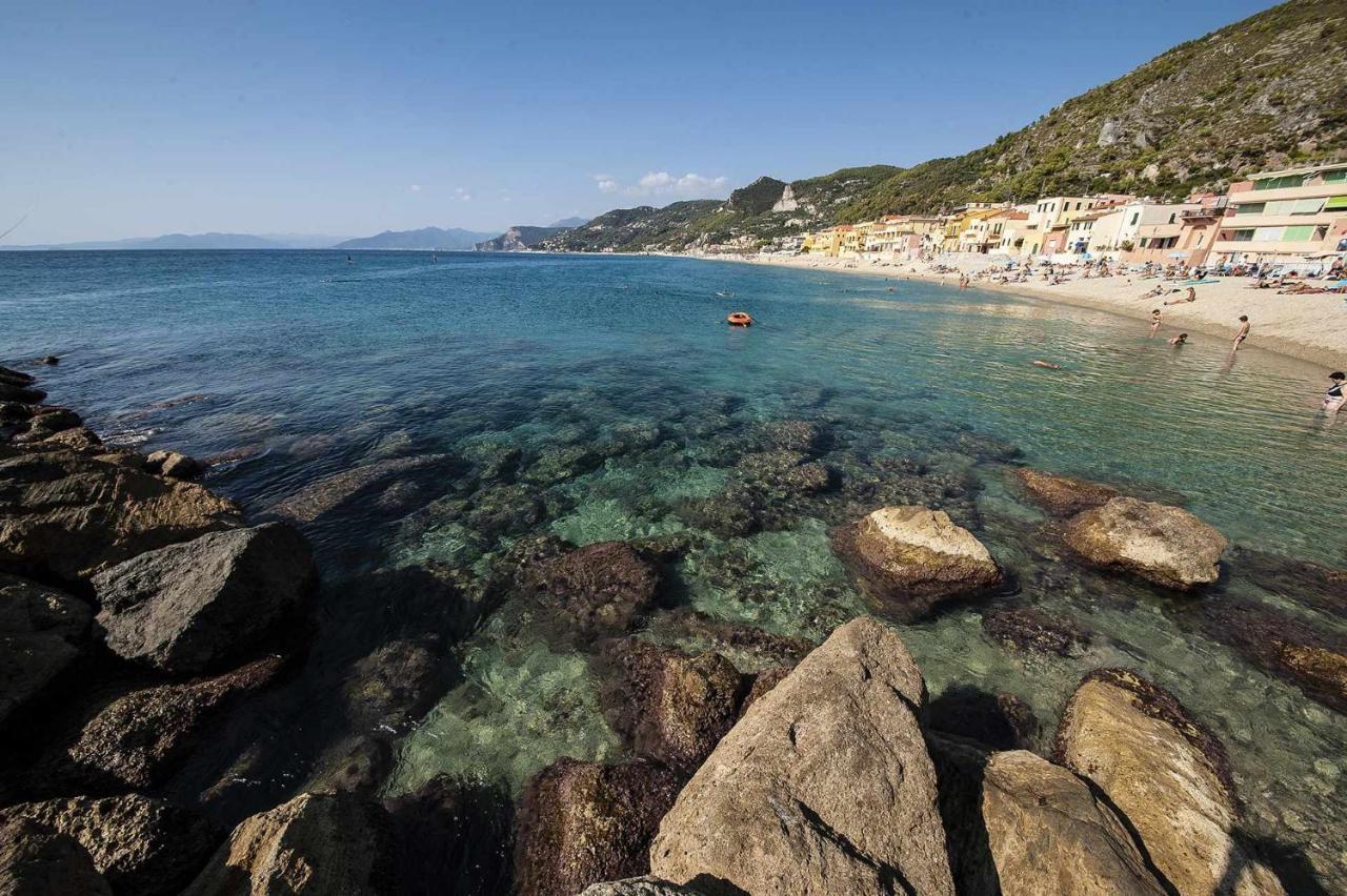 Cipriani 5 Rivieraholiday Пьетра-Лигуре Экстерьер фото